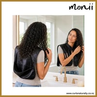 Image 6 of Monii™ Wearable Beauty Cover – Hands-Free Wash Day Protection