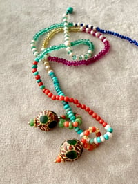 Image 3 of Perles anciennes amulettes B 
