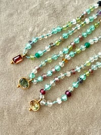Image 4 of Bracelets précieux A