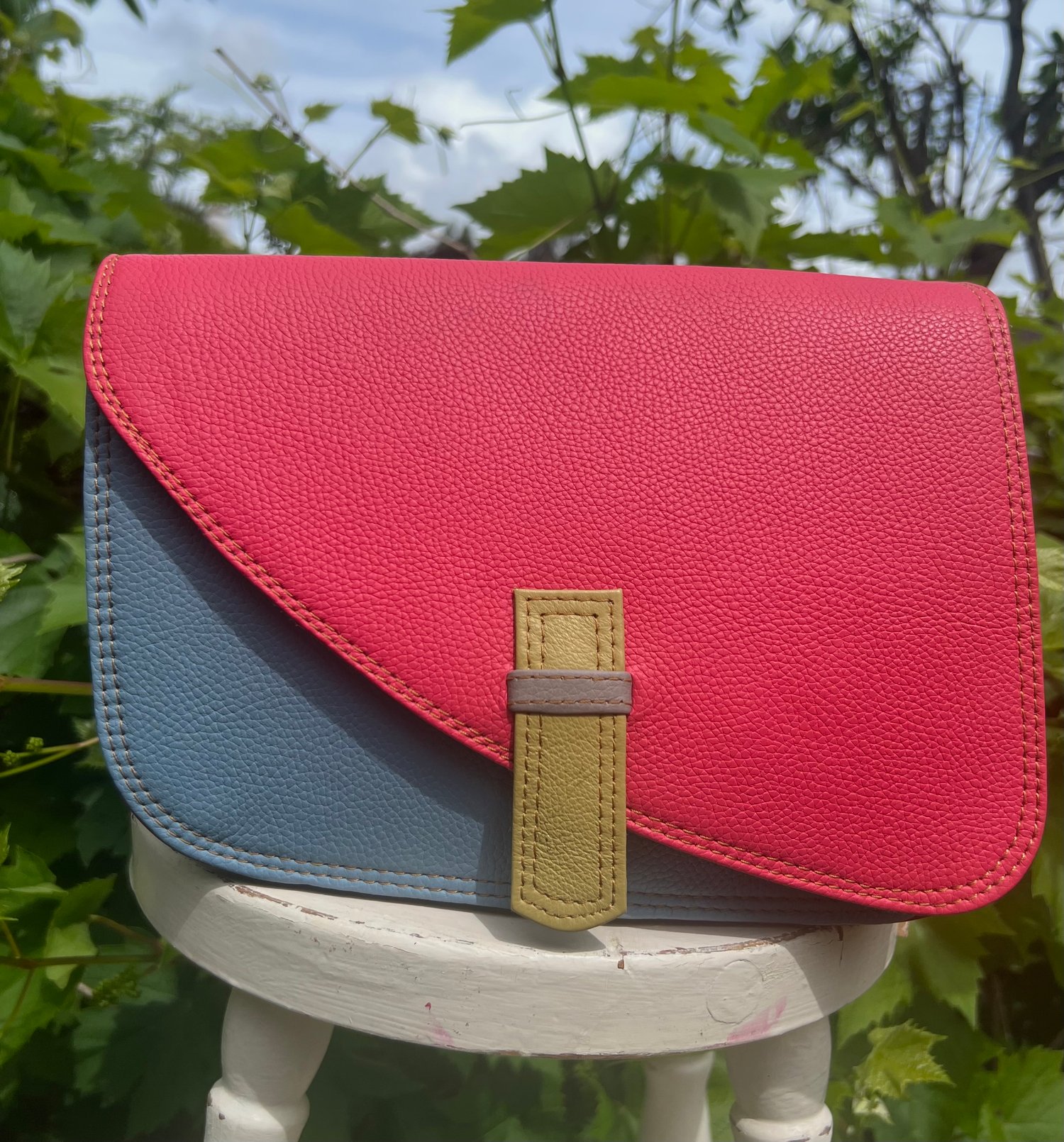 Image of Colourful curved front #CF2