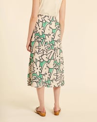 Image 3 of Falda midi abotonada Kubiste