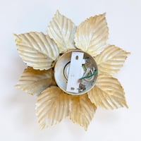 Image 14 of Applique fleur en métal doré à la feuille d'or vintage 1970 Applique feuilles dorées vintage