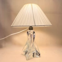 Image 2 of Lampe pied en cristal  vintage torsadé 1960 et abat-jour pagode en ruban d'organza blanc