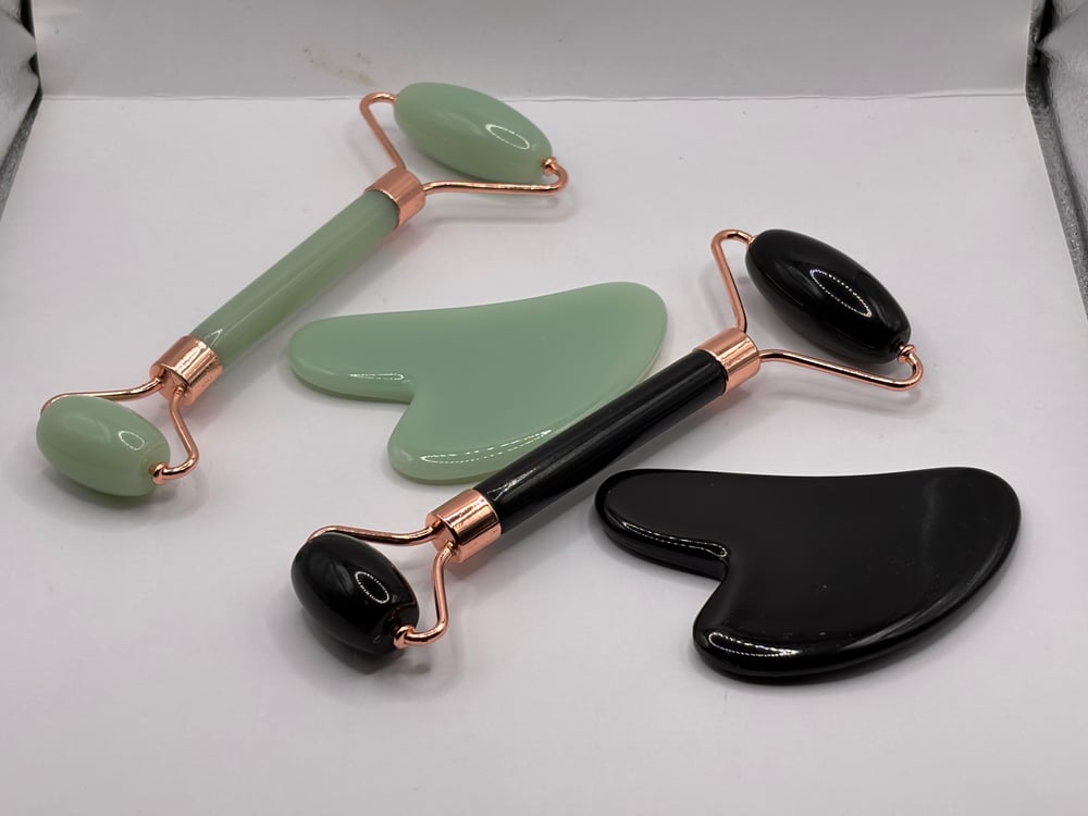 Image of Glow & Sculpt Facial Set