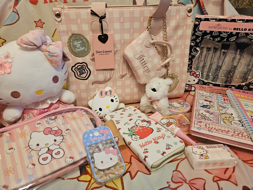 Image of Study In Style Tote Meets Hello Kitty Bundle 