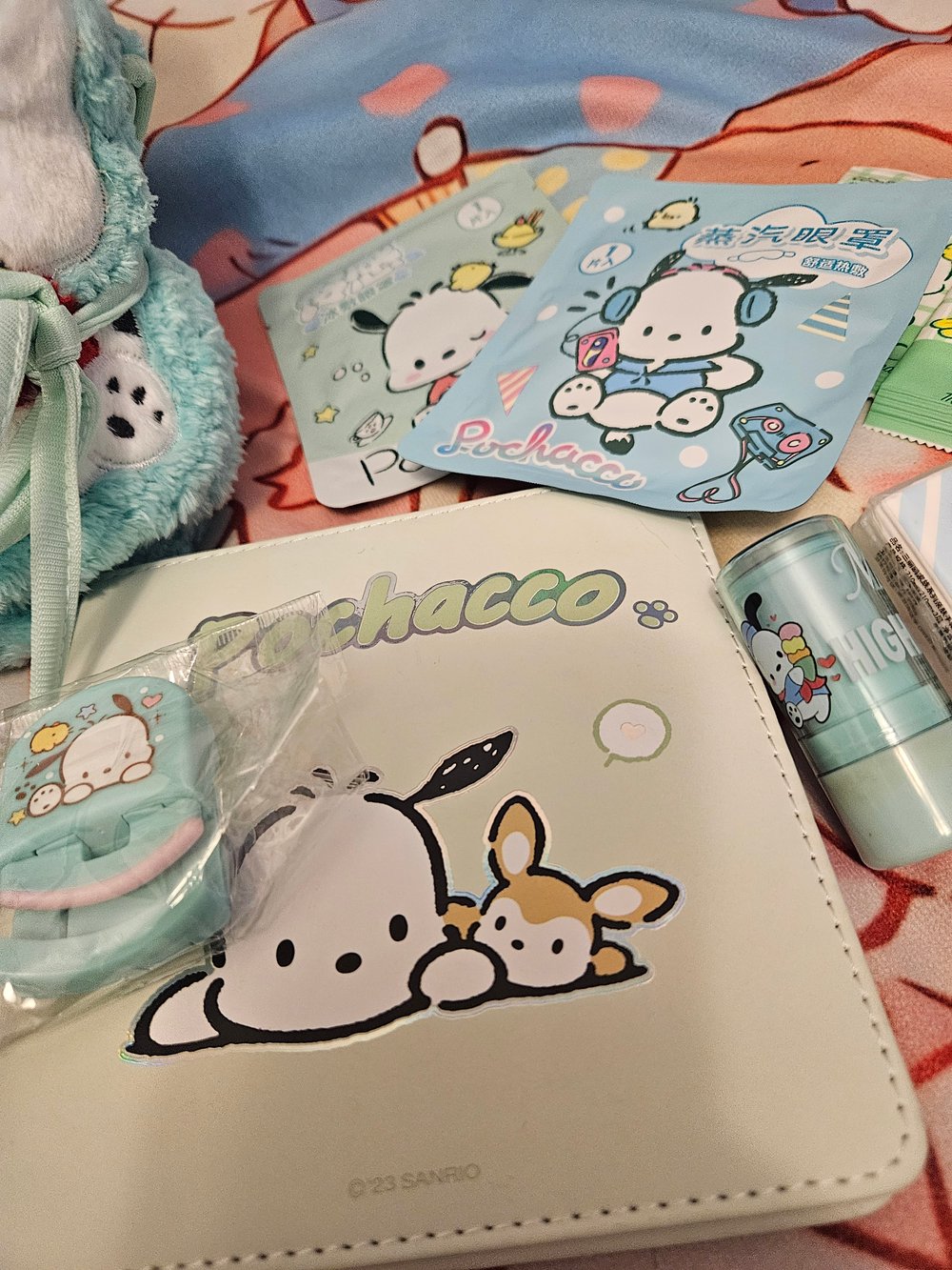 Image of Pochacco XXL Travel Bag Bundle 