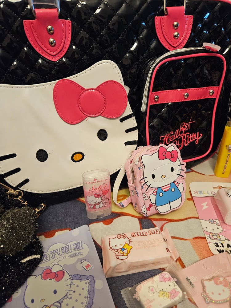 Image of Hello Kitty Black & Hot Pink Travel Bag Bundle 
