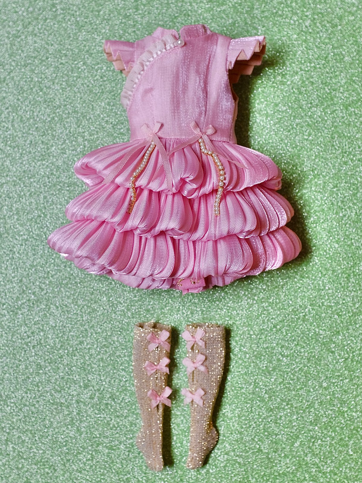 Image of Lounging Linda ~ Coquettish Cheongsam Set for Blythe & Cherry ~ pink
