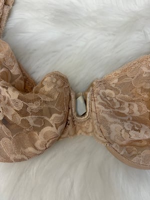 Image of Size 36C - Vintage Valentino Intimo Designer 1980s Beige Lace Bra