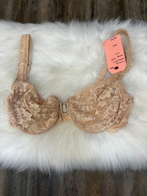 Image of Size 36C - Vintage Valentino Intimo Designer 1980s Beige Lace Bra