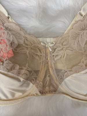 Image of Size 36DD - Vintage 1980s Gold Label Victoria's Secret Bra