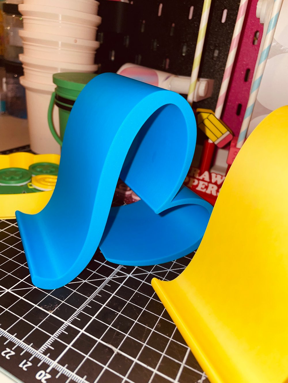 Image of Heart shaped iPad/phone holder