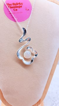 Image 1 of Mother of Pearl Flower Twist