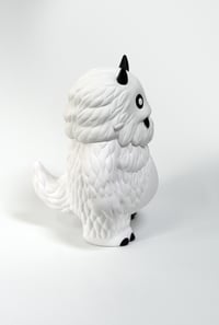 Image 2 of WHITE KIMBO KOH