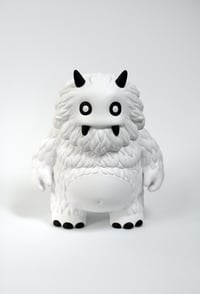Image 3 of WHITE KIMBO KOH