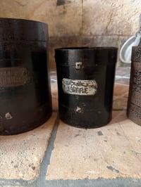 Image 4 of Anciennes mesures en métal - Décoration brocante 