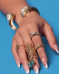 Image 3 of Aqua