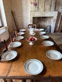 Image 8 of Service d’assiettes creuses dépareillées 