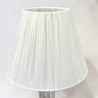 Image 8 of Lampe pied en cristal vintage 1960 et abat-jour en ruban d'organza beige