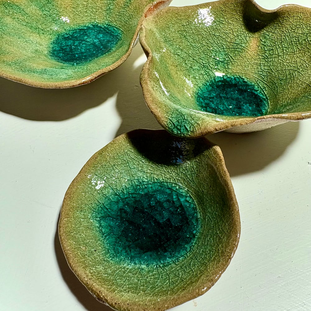 Image of Crystal lilly trio 
