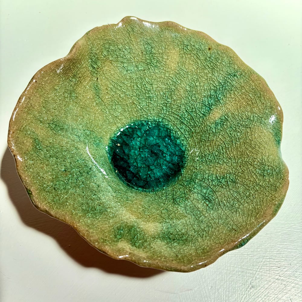 Image of Crystal drip Lilly dish 