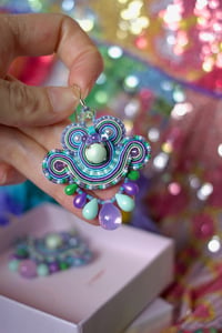 Image 6 of  Mini Earrings - Edition Pearl - Cold Rainbow