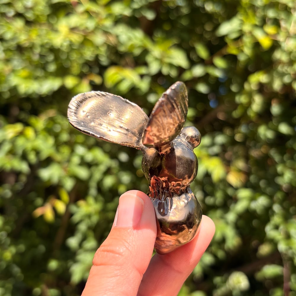 Image of Golden garden bee