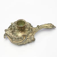 Image 3 of Ancien bougeoir à main en bronze fin XIXe - style Louis XV - bougeoir rat de cave décor rocaille