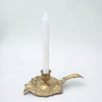 Image 1 of Ancien bougeoir à main en bronze fin XIXe - style Louis XV - bougeoir rat de cave décor rocaille