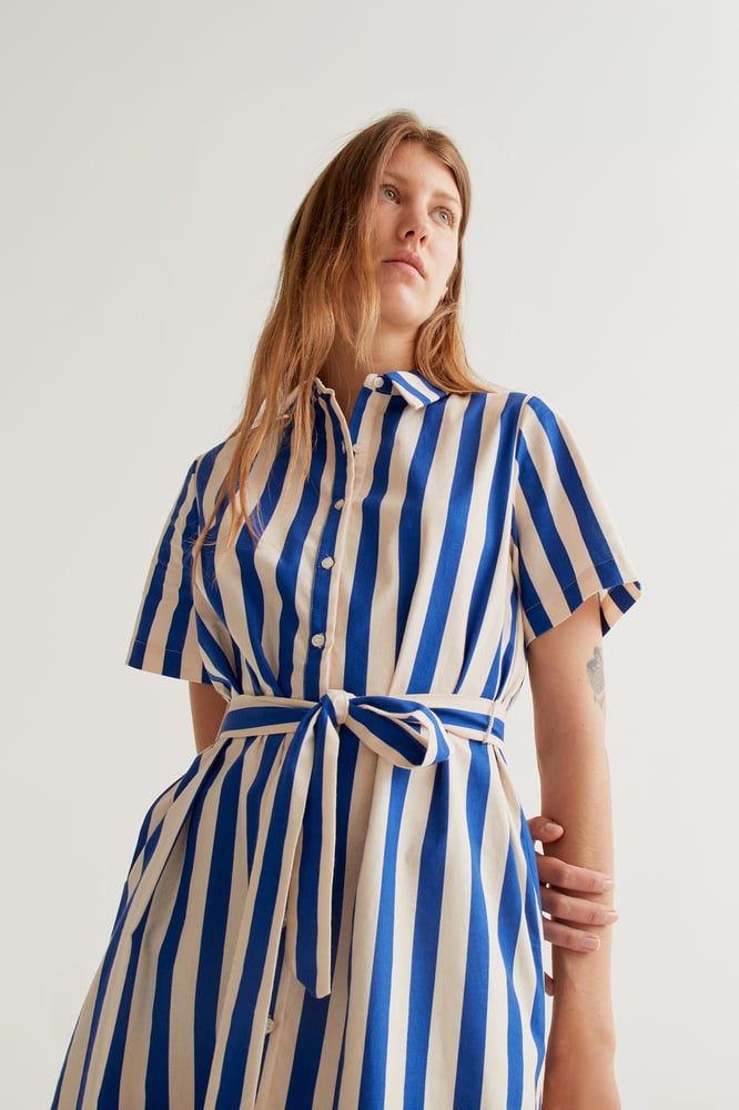 Image of Vestido rayas azules.