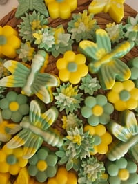 Image 3 of Green Meadow - A Rocky Top Wax Works exclusive custom houseblend fragrance 