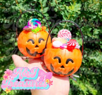 Image 3 of Candy Pumpkin Cips