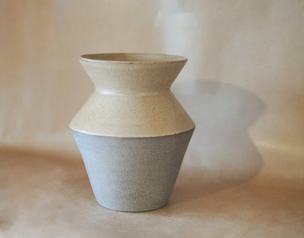 Image of Tahi vase - Ōpapa