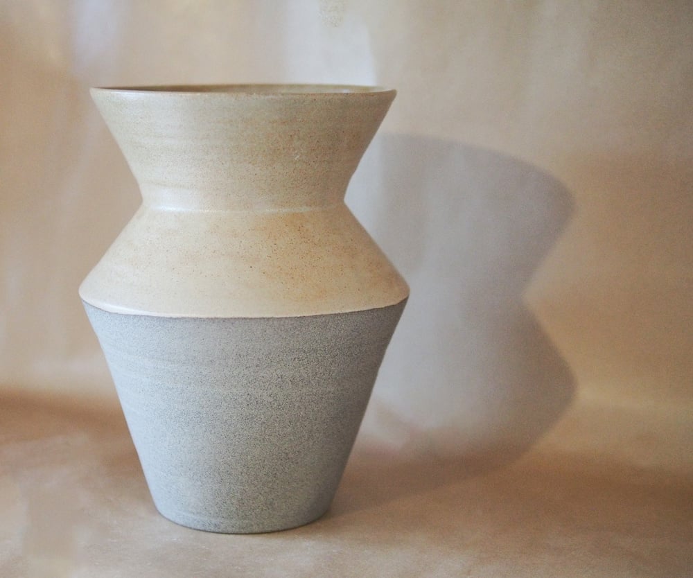 Image of Tahi vase - Ōpapa