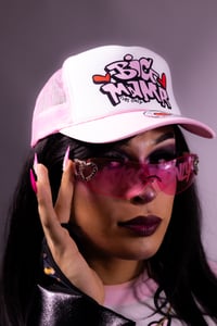 Image 2 of “LOVE IN YOUR EYES” SUNGLASSES 