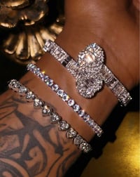 SIGNATURE DIAMOND STACKS
