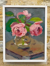 Image 3 of 3 pink roses in round vase 20cm x 26cm 