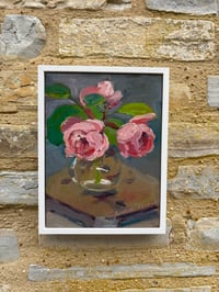 Image 6 of 3 pink roses in round vase 20cm x 26cm 
