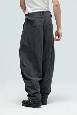 Image of EQUALNEAR - Champion Wide Pants (Gray)