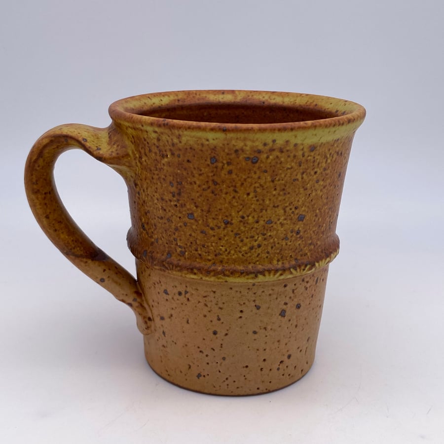 Image of Mug (cream+iron)