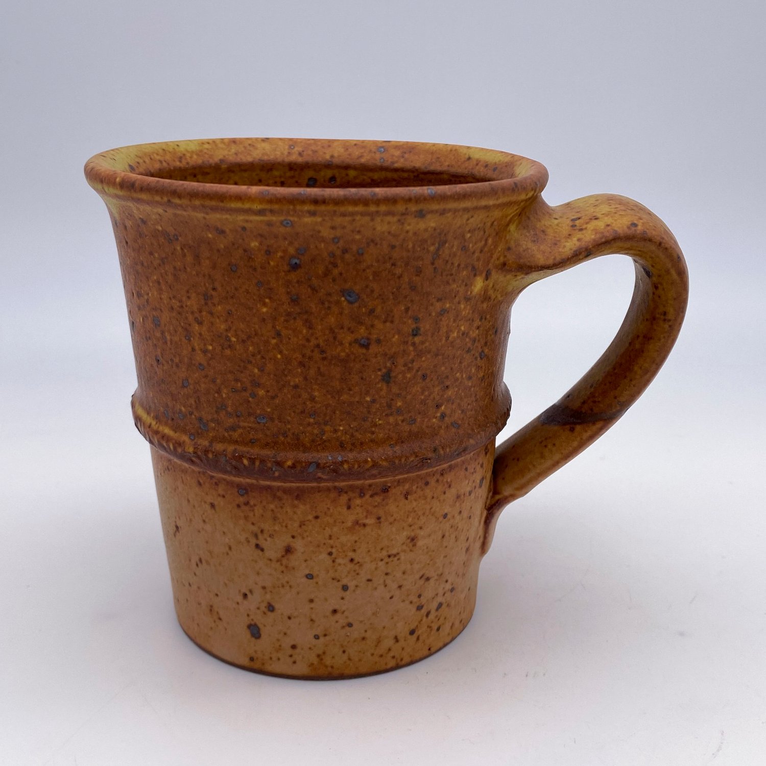 Image of Mug (cream+iron)