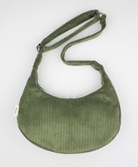 Image 2 of Sac croissant • velours côtelé vert