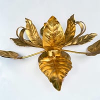 Image 6 of Grande applique murale fleur en métal doré à la feuille vintage - Applique florentine