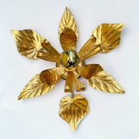 Image 2 of Grande applique murale fleur en métal doré à la feuille vintage - Applique florentine