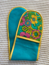 Pink Blue Oven Mitt