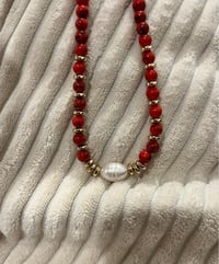 Image 4 of Red Howlite And Freshwater Pearl Necklace