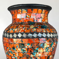 Image 7 of Vase en mosaïque et verre vintage  décoration bohème chic - Pot en mosaïque vintage