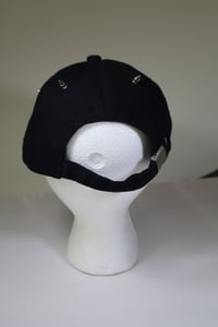 Image 4 of Casket cap with a centipede patch
