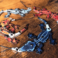 Image 5 of Crested Gecko - Articulated Fidget Charms and Pins