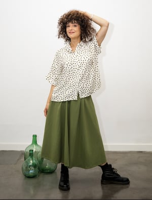 Image of Blusa amplia estampada topos verdes by El otro tigre